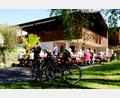 Bild: bkr
Die Schutzhütte Altensteinreuth ist ein beliebtes Ziel für Wanderer und Radler.