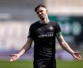 Bild: David Inderlied/dpa
Verlässt die SpVgg Greuther Fürth nach sieben Jahren: Kapitän Branimir Hrgota. (Archivbild)