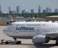 Bild: Boris Roessler/dpa
In Frankfurt gibt es laut Lufthansa absehbar genug Kerosin.