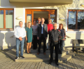 Bild: Markt Wernberg-Köblitz
Besonderes Engagement in den Bereichen Gesellschaft und Kultur wird im Markt Wernberg-Köblitz wertgeschätzt. Markus Schwarzbauer, Ursula Seegerer, Margit Mutzbauer, Gisela Graf, Franziska Gradl und Edmund Schmid (von links) wurden von Bürgermeister Konrad Kiener (Mitte) und der zweiten Bürgermeisterin Maria Schlögl (rechts) geehrt.