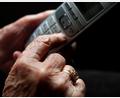 Bild: Karl-Josef Hildenbrand/dpa
Eine Frau hat bei einem Telefonbetrug teure Münzen und Goldbarren im Wert zwischen 500.000 und einer Million Euro übergeben. (Symbolbild)