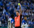 Bild: Gregor Fischer/dpa
Deniz Aytekin beendet nach dieser Saison seine Karriere als Referee. (Archivbild)