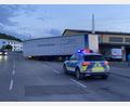 Bild: Polizeiinspektion Schwandorf/Dirnberger      
Ein Sattelauflieger ist in Schwandorf von einer Zugmaschine gerutscht.
