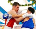 Bild: ref
Kirill Burbach (rot) vom BC Amberg kämpft am 9.Mai auf dem Frühlingsfest Weiden.