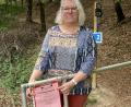 Bild: rpp
Das Büchereiteam der Schmökerstube Neustadt am Kulm richtete auf dem Rauhen Kulm einen Lesespaziergang ein. Der Weg startet auf der Höhe der Kulmterrasse und verläuft auf dem oberen Rundweg.