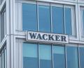 Bild: Peter Kneffel/dpa
Wacker Chemie bekommt die Flaute zu spüren. (Archivbild)