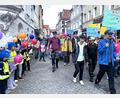 Bild: Susanne Schwab
Auch die Kinder des Inklusiven Kindergartens InKi reihten sich in den Protestmarsch ein.