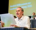 Bild: Uwe Lein/dpa
Freie-Wähler-Chef Aiwanger wirft der neuen Bundesregierung ein verlorenes Jahr vor.