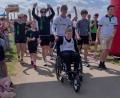 Bild: Christine Hollederer
Luca Bukenberger war beim Landkreislauf Amberg-Sulzbach im Rollstuhl mit dabei.
