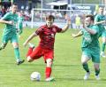 Bild: Hubert Ziegler
Michael Holler (links) vom SV Schmidmühlen muss sich hier gegen Thomas Deml (rechts) vom FC Rieden behaupten. 
1. FC Rieden - SV Schmidmühlen 1:2
Fußball Kreisliga Süd
Saison 2025/26
Bild: Hubert Ziegler