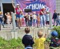 Bild: mas
Betty und Magda präsentierten mit den Kids eine tolle Dschungel-Mitmachparty.