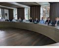 Bild: Paul Zrenner
Im Rathaus Waldsassen informierten Vertreter der Polizeiinspektion über die Sicherheitslage im Zuständigkeitsbereich. Von links Johann Burger (Bürgermeister Leonberg), Klaus Dockter (Leiter Grenzpolizei-Gruppe), Daniel Ulrich (Öffentlichkeitsarbeit) Inspektionsleiter Harald Fuchs, Markus Scharnagl (Waldsassen), Andreas Malzer (Konnersreuth), Christian Hebert, Stephan Schübel (Pechbrunn), Stefan Grillmeier (Mitterteich).