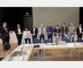 Bild: esc
Bürgermeister Bernhard Schmidt (von links) nahm den neuen Stadträten den Eid ab. Den leisteten Petra Thomas (SPD), Susanne Seiler (FW), Siegfried Tretter (MfE), Thomas Bayer (FW), Muhammet Dal (SPD), Sandra Dostler (CSU), David Frischholz (MfE), Wolfgang Hertlein (CSU) und Luca Melzner (MfE).