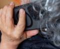 Bild: Fernando Gutierrez-Juarez/dpa
Prepaid oder Postpaid - was für eine Sim-Karte ist in diesem Handy? Vermutlich letzteres.
