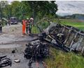 Bild: -/Kreisbrandinspektion Cham/dpa
Der Kleintransporter brannte vollständig aus.