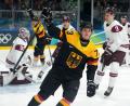 Bild: Carolyn Kaster/AP/dpa
Lukas Reichel wird die Eishockey-Nationalmannschaft bei der WM verstärken.