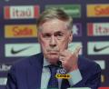 Bild: Silvia Izquierdo/AP/dpa
Bleibt Trainer der brasilianischen Fußball-Nationalmannschaft: Carlo Ancelotti. (Archivbild)