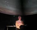 Bild: Stephanie Hüttner
Rudolf von Waldenfels liest im Planetarium Ursensollen.