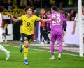 Bild: Bernd Thissen/dpa
Samuele Inácio will in Zukunft noch öfter für den BVB jubeln. (Archivbild)