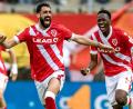 Bild: Frank Hammerschmidt/dpa
Zuletzt feierten die Cottbuser einen eminent wichtigen 2:1-Sieg in letzter Minute gegen den SV Wehen-Wiesbaden. Am Samstag wollen sie den Aufstieg in Regensburg perfekt machen.