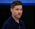Bild: Manu Fernandez/AP/dpa
Bald wieder an der Seitenlinie? Trainer Xabi Alonso gilt als heißer Kandidat beim FC Chelsea. (Archivbild)
