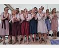 Bild: jua
Die Kirwa-Paare der Landjugend Saltendorf haben ihren Spaß.