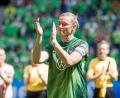 Bild: Moritz Frankenberg/dpa
Alexandra Popp bei ihrem Abschiedsspiel in Wolfsburg.