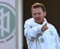 Bild: Arne Dedert/dpa
Bundestrainer Julian Nagelsmann gibt die Richtung vor - auch beim Kader. (Archivbild)