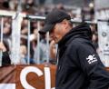 Bild: Philipp Szyza/dpa
Bleibt er oder bleibt er nicht beim FC St. Pauli?: St. Pauli-Trainer Alexander Blessin zögert noch mit der Antwort.
