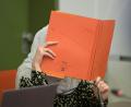 Bild: Malin Wunderlich/dpa
Vier Jahre soll die gebürtige Oberfränkin in Haft. Das Gericht sah es als erwiesen an, dass sie in Syrien überzeugtes Mitglied des Islamischen Staats war. (Archivbild)