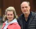 Bild: Robert Michael/dpa
Gröschel und Brambach spielen im Dresdner Tatort Kommissarin Leonie Winkler und den Kommissariatsleiter Peter Michael Schnabel (Archivbild).