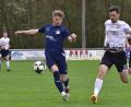 Archivbild: Hans Mark
Der SV Schwandorf-Ettmannsdorf II will als bester Vizemeister des Fußballkreises 3 in die Bezirksliga-Relegation einziehen. Das Bild zeigte SV-Sieler Fabio Flauger (links) im Punktspiel gegen West-Meister TV Nabburg.