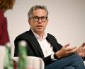 Bild: Wolf von Dewitz/dpa
Raus aus dem guten alten DSL-Internet, fordert Vodafone-Deutschlandchef Marcel de Groot.