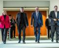 Bild: Michael Kappeler/dpa
Diese vier Spitzen der Koalition werden in sechs Wochen zur bisher wichtigsten Sitzung des Koalitionsausschusses schreiten. (Archivbild)