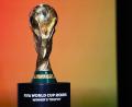 Bild: Heather Khalifa/AP/dpa
Diese Trophäe ist für den künftigen Fußball-Weltmeister.