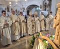 Bild: mas
Zwei Bischöfe aus Bolivien feierten mit den Neustädtern den Festgottesdienst: Adolfo Bittschi und Stanislao Dowlaszewicz.