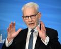 Bild: Federico Gambarini/dpa
Wann wird Uniper-Konzernchef Lewis einen neuen Aufsichtsrat bekommen? Der Bund muss bis Ende 2028 seine Mehrheit am Energiekonzern Uniper abgeben. (Archivbild)