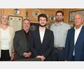 Bild: Gerhard Franz
Gebenbachs neue Bürgermeisterin Susanne Lindner vereidigte die neu gewählten Gemeinderäte Peter Dotzler, Wolfgang Dotzler und Sebastian Kraus (von links). Ihr Stellvertreter ist Werner Kohl (rechts).