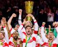 Bild: Tom Weller/dpa
Hoffen auf die Titelverteidigung: Atakan Karazor und Co. (Archivbild)