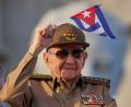 Bild: Ramon Espinosa/AP/dpa
Raúl Castro war Verteidigungsminister, als Flugzeuge einer exilkubanischen Organisation abgeschossen wurden. (Archivbild)