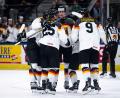 Bild: Andreas Becker/KEYSTONE/dpa
Das deutsche Eishockey-Team trat gegen die USA verbessert auf.