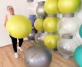 Bild: Gabi Schönberger
Mitten im Gewerbegebiet am Brandweiher in Weiden betreibt Eva Matejka (59) seit dem Sommer 2025 ihr Rehasportstudio Reha-Fit. Das bringt eine neue Klientel ins Gewerbegebiet.