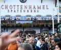 Archivbild: Felix Hörhager/dpa
Im Schottenhamel wird traditionell das Oktoberfest eröffnet.