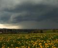 Bild: Alexander Wolf/onw-images/dpa
Noch einmal dicke Wolken in Bayern, dann kommt das schöne Wetter. (Archivbild)