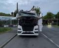 Bild: Polizei Sulzbach-Rosenberg
Ein 40-Tonner bleibt in Sulzbach-Rosenberg unter einer Brücke stecken. Der Fahrer übersteht das unverletzt, aber der Schaden ist erheblich.