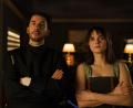 Bild: Simon Ostermann, Elsa van Damke/SWR/Christine Schroeder/dpa
Mit junger Sprache und pointiertem Humor bringt die SWR-Serie „Stardust Hotel“ frischen Schwung ins Sci-Fi-Genre.
