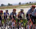 Bild: Marco Alpozzi/LaPresse via ZUMA Press/dpa
Radprofis auf der 13. Etappe des 109. Giro d'Italia.