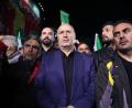 Bild: Saeid Zareian/dpa
Der Präsident des iranischen Fußballverbands, Mehdi Tadsch (M), hat die Verlegung des WM-Quartiers nach Mexiko verkündet.