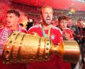 Bild: Michael Kappeler/dpa
Der FC Bayern will den Weg mit Harry Kane fortsetzen.