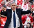 Bild: Sven Hoppe/dpa
Sieg Nummer drei gegen Trier: Bayern-Coach Svetislav Pesic. (Archivbild)